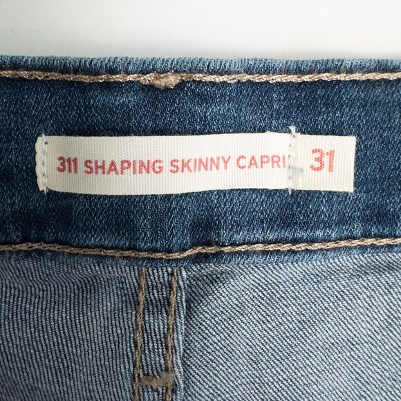 Levi's 311 Shaping Skinny Capris Womens 31 Lapis Dark Wash Mid Rise A00860004 - Picture 3 of 16